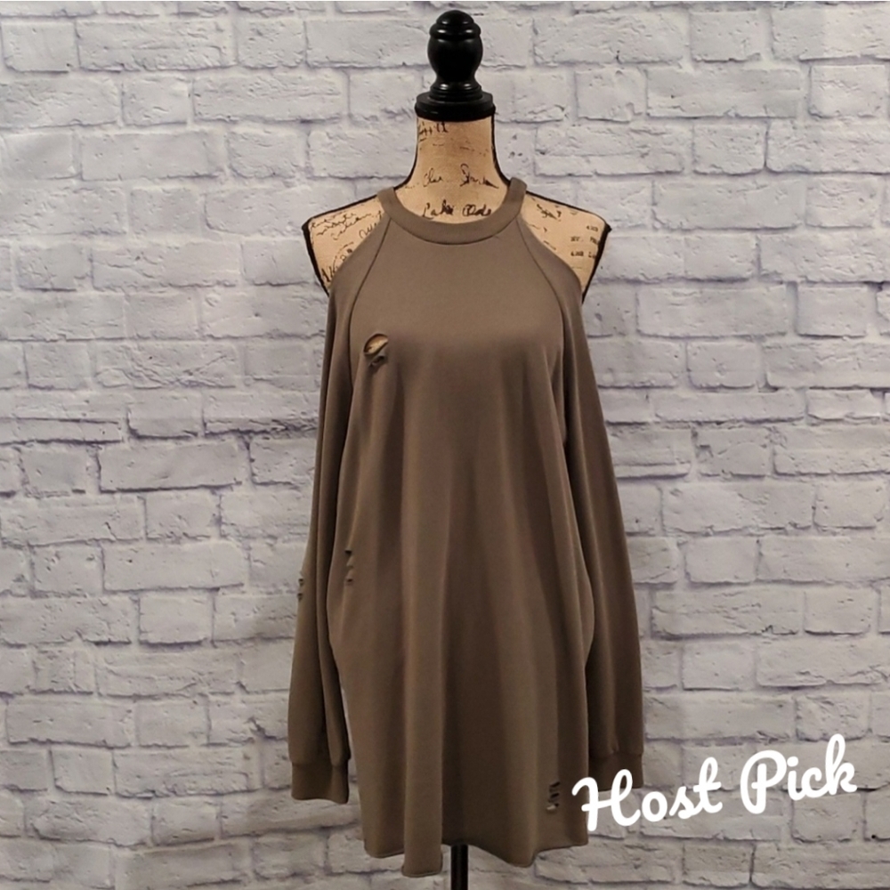 ⭐️HP Cold shoulder sweater